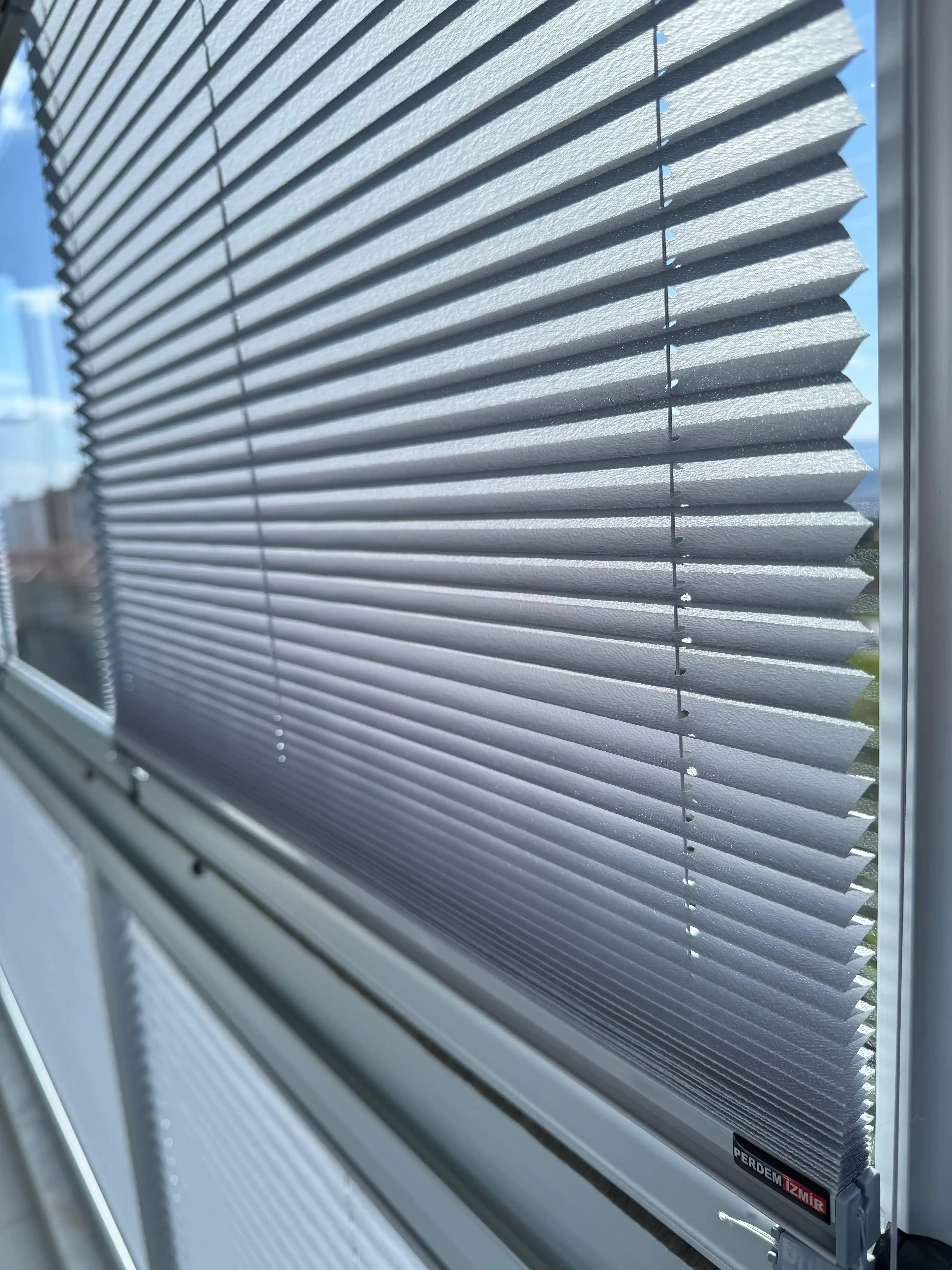 Cam Balkon İçin Güneş Kırıcı Plise Perde